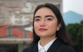 Verónica M. — Lawyer & Consultant